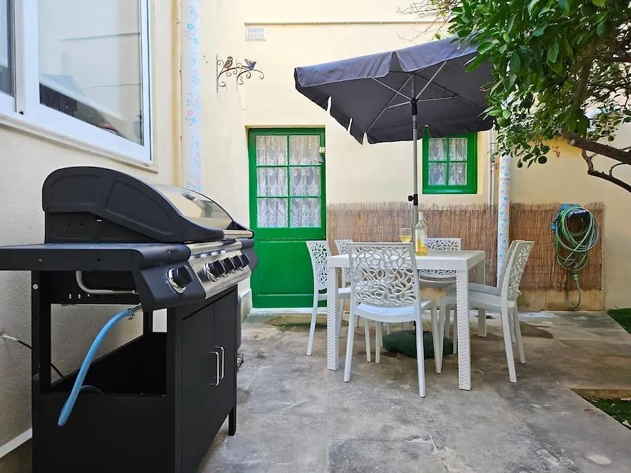 Local Living In Historic House With Private Garden Apartment Msida Malta