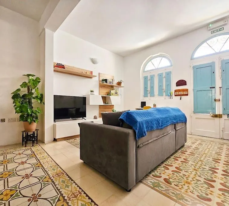 Local Living In Historic House With Private Garden Apartment Msida Malta