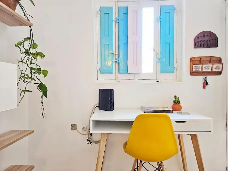 Local Living In Historic House With Private Garden Apartment Msida