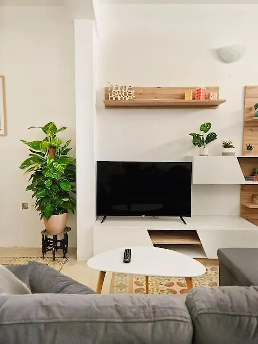 Local Living In Historic House With Private Garden Apartment Msida 0*,